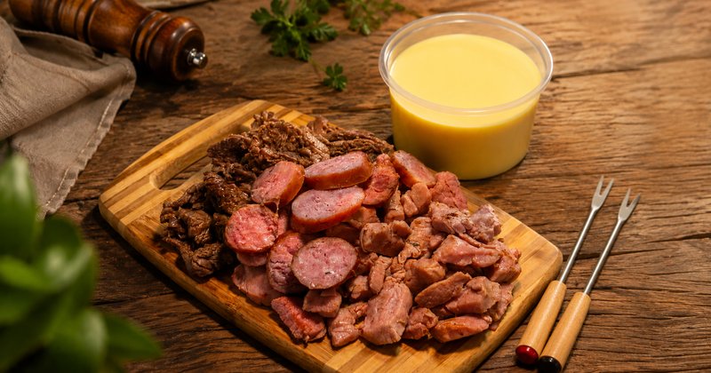Combo queijo e carnes
